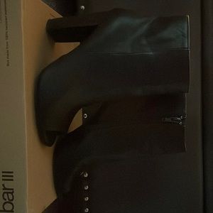 Black.. Brand New.. Wild Diva Size 6